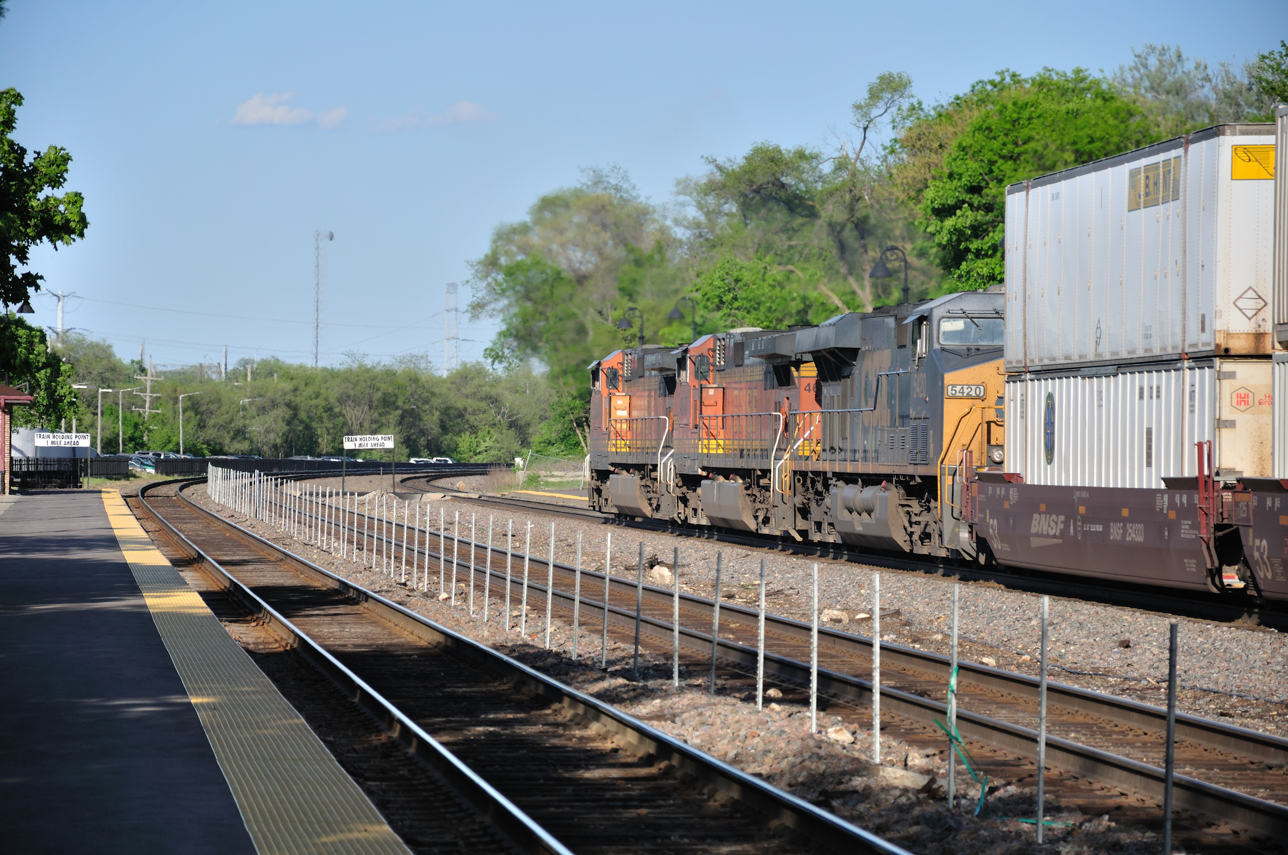 Dedicated heavy rail freight transit